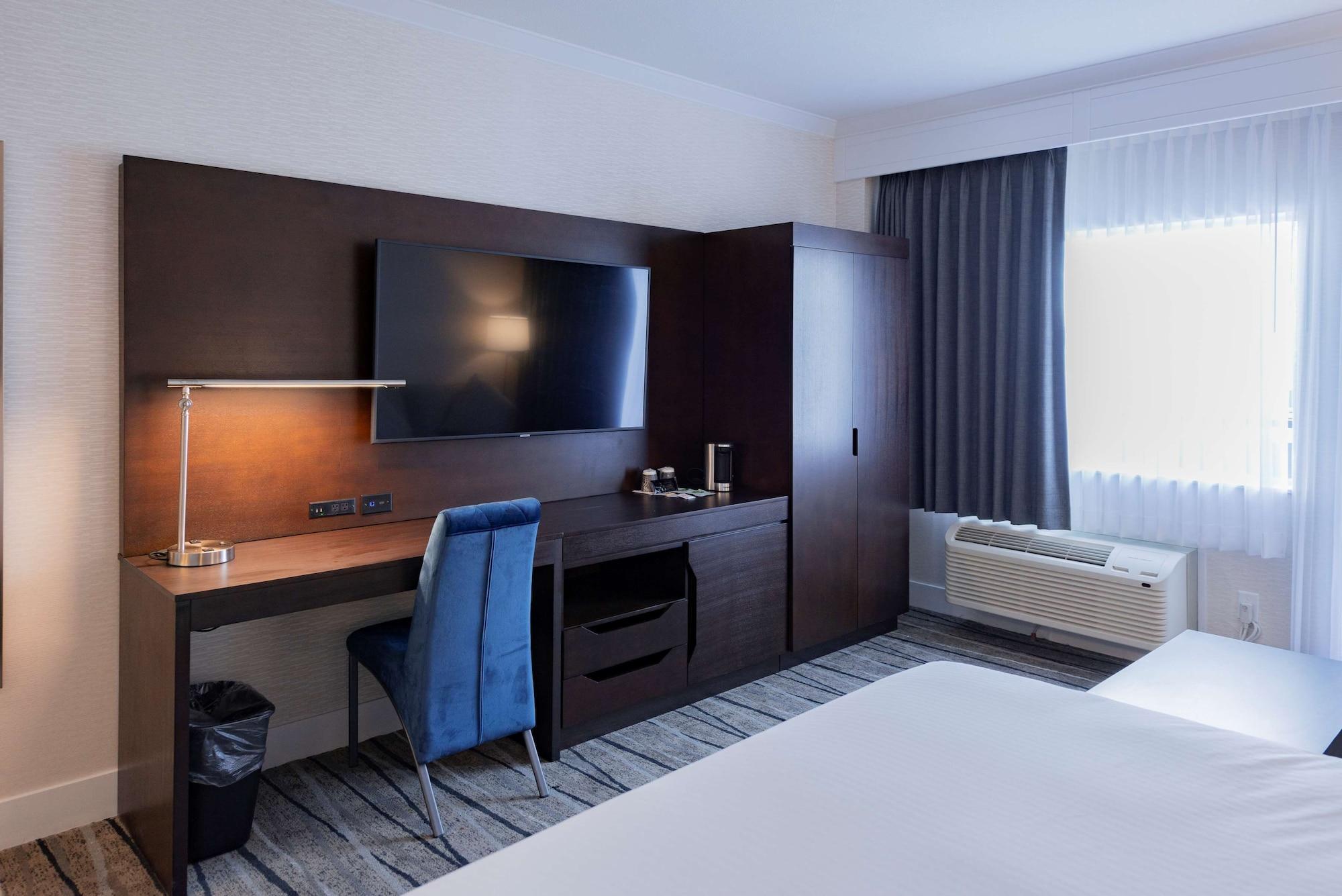 Prestige Treasure Cove Resort, Worldhotels Elite Prince George Exterior foto